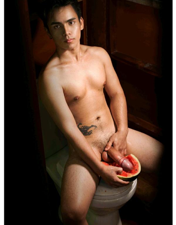 MAN-OMG-7---JOEY-RAINING-BOY